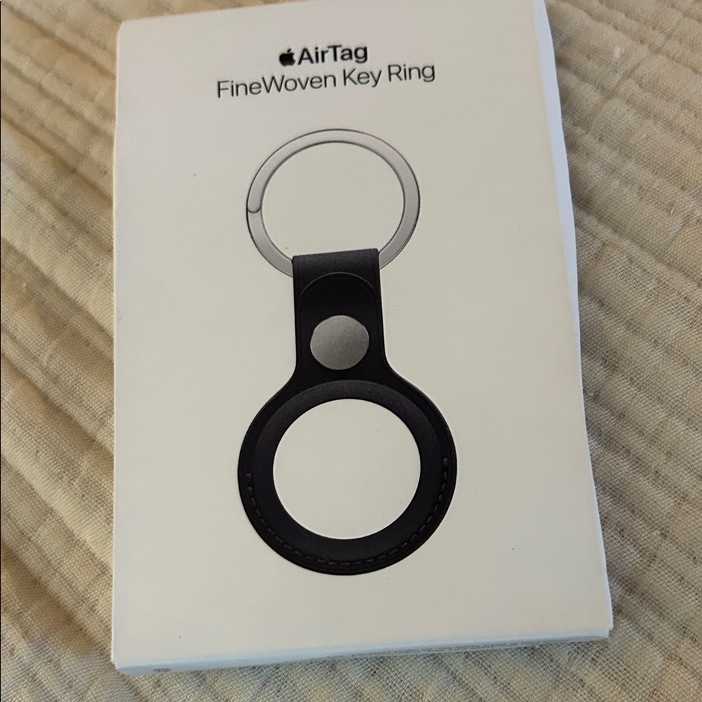 Apple AirTag FineWoven Key Ring - Dark Gray